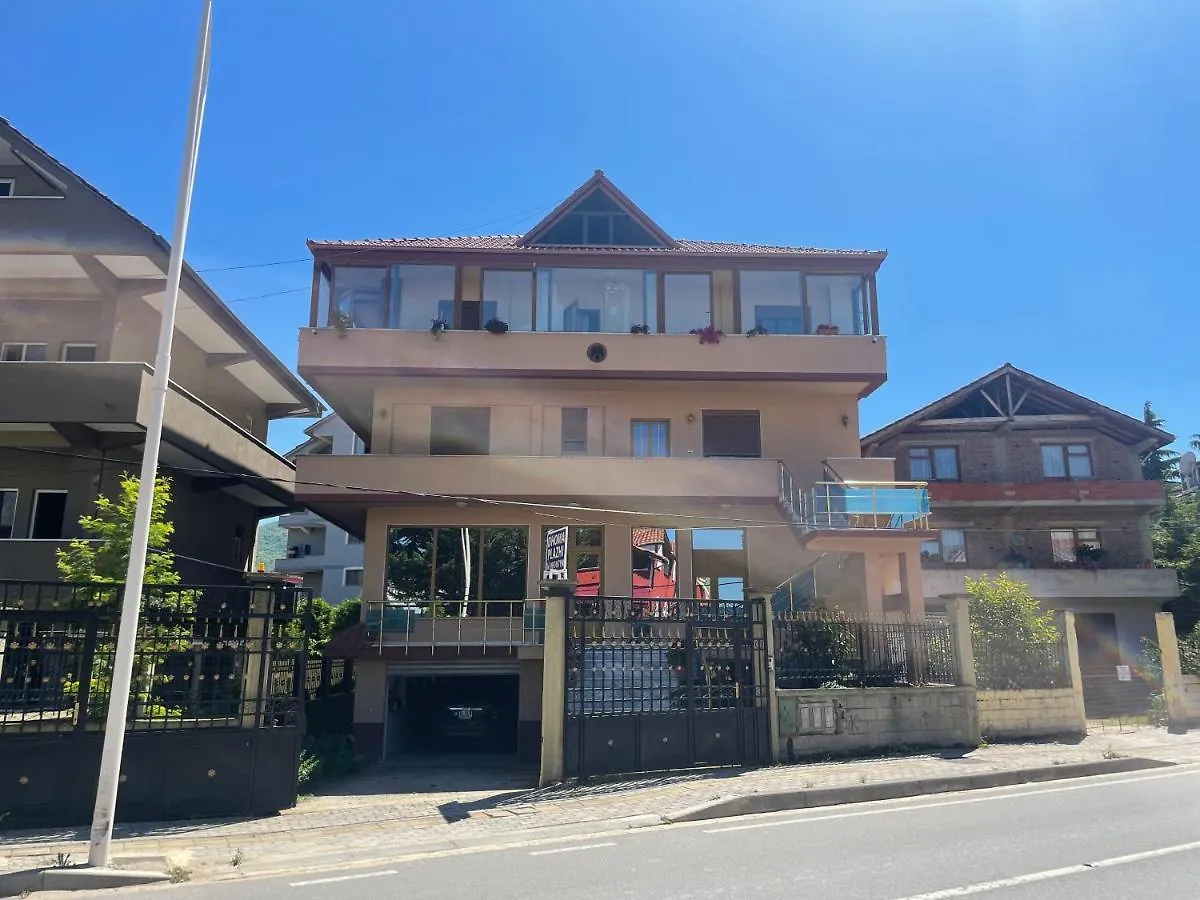 Agolli Home Tushemisht